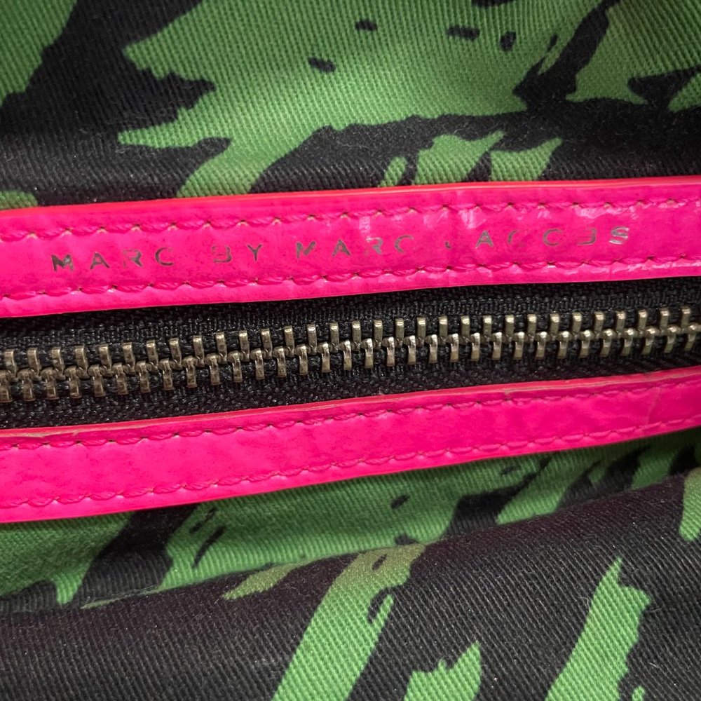 MARC JACOBS Early 2000s Vintage Bag & Wallet Set, Black & Pink w Silver Hardware - Picture 12 of 16